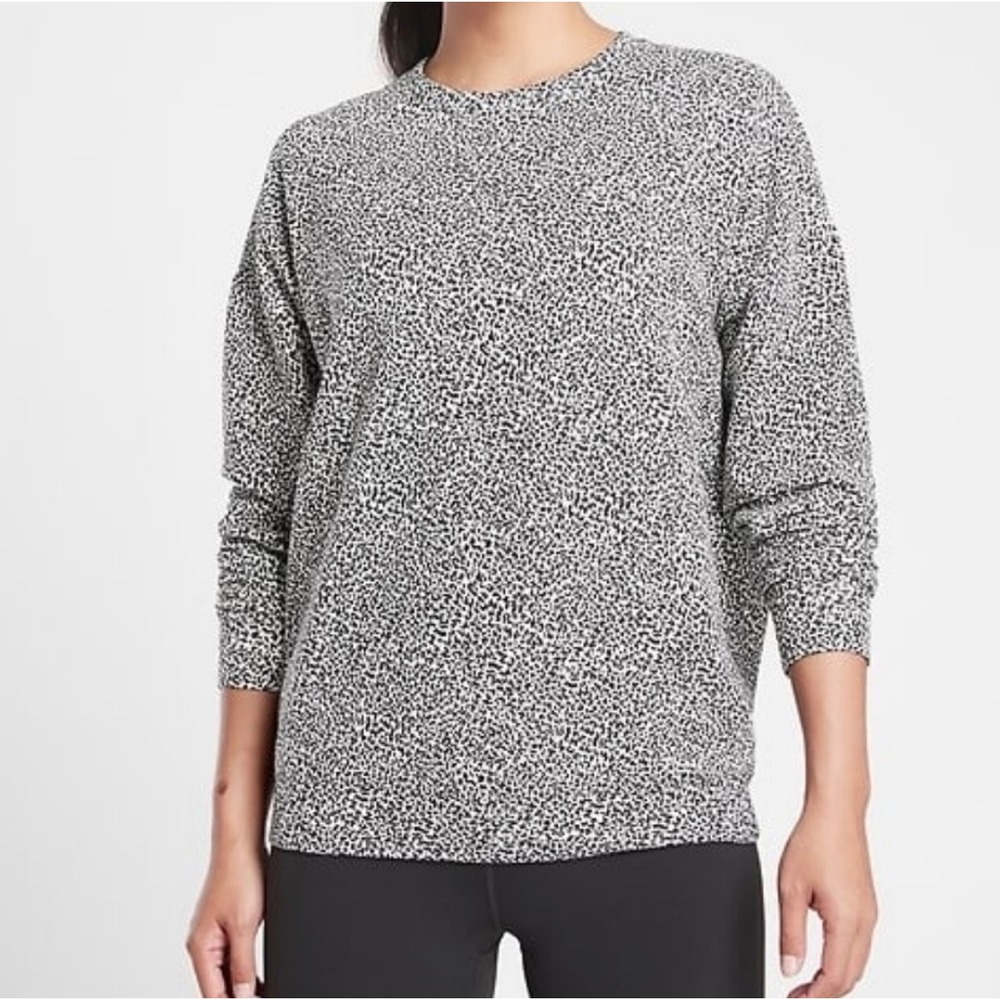 Athleta Studio to Street Pullover in Black White Micro Cheetah Print Size Small